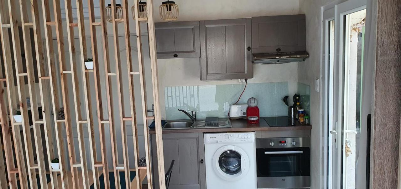 Studio Cosy Avec Grande Terrasse Au Calme Villa Сен Сир сюр Мер Екстериор снимка